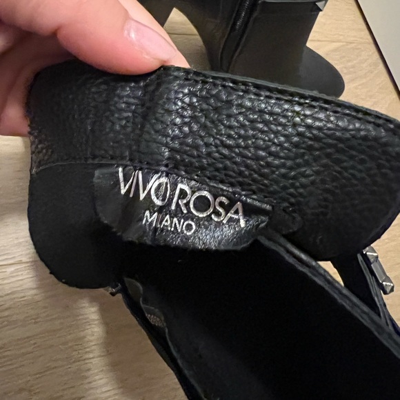 Vivo Rosa Black Boots with studs - Picture 9 of 9